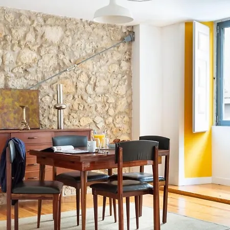 Plum Guide - Rainbow Connection Apartment