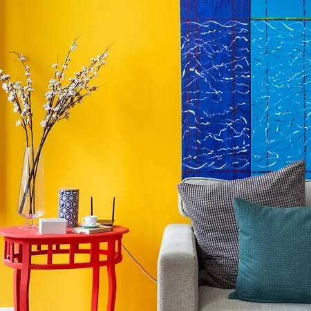 Apartment Plum Guide - Rainbow Connection
